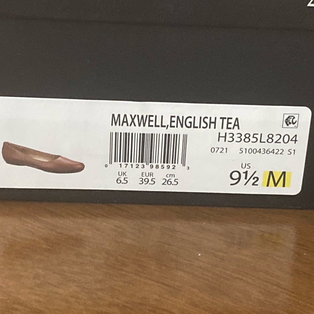 New in the box, Naturalizer Flats, Size 9.5 - Picture 4 of 4